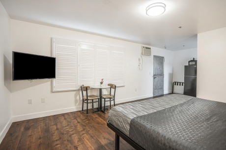 The Greens Hotel on Del Paso Blvd - Guestroom