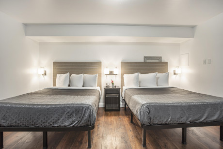 The Greens Hotel on Del Paso Blvd - Guestroom