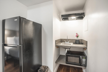 The Greens Hotel on Del Paso Blvd - Amenities